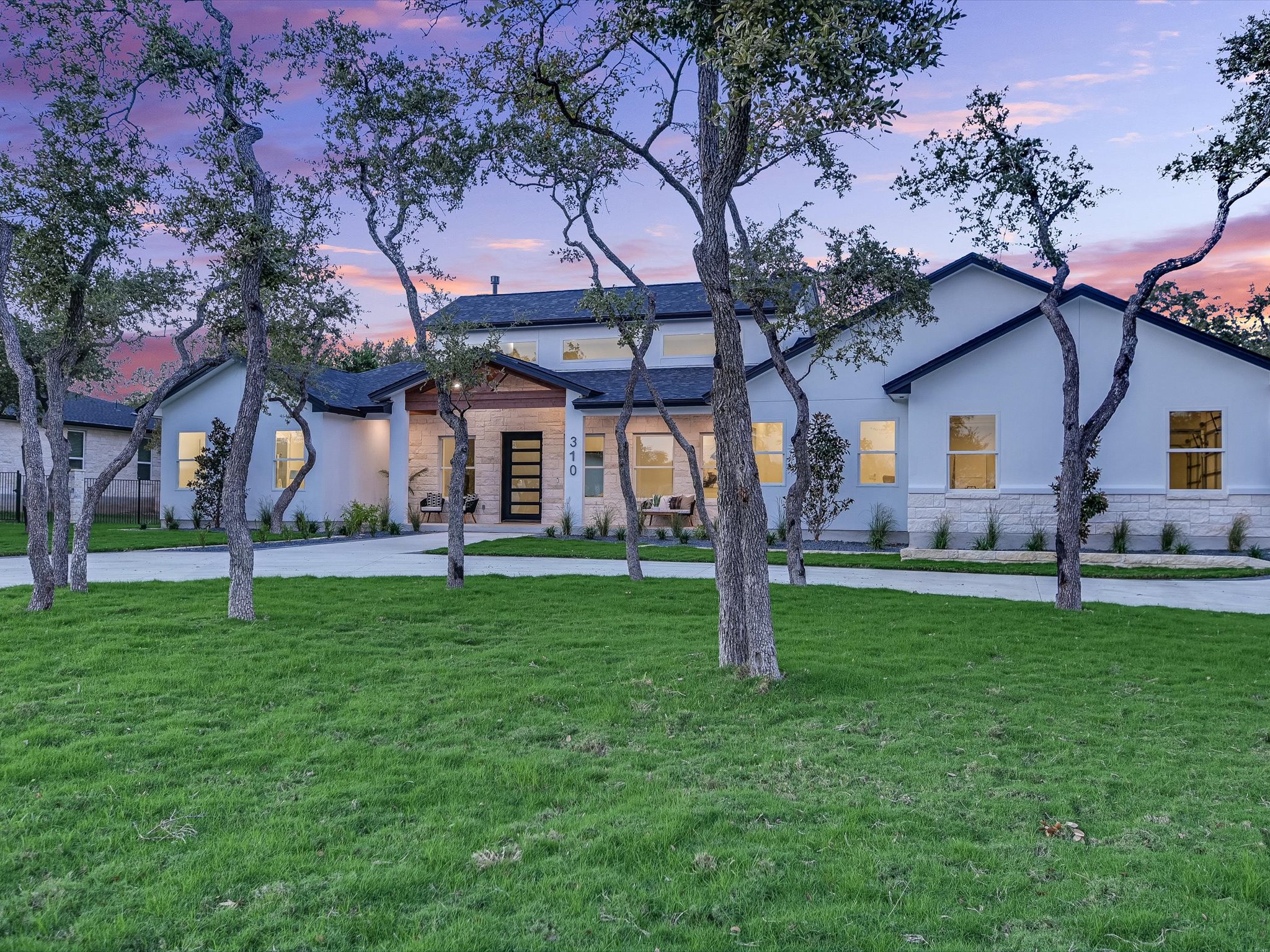 Sensible Redesign | Staging in East Austin (78702): How to Style for Modern Buyers, New Builds & Short-Term Rental Competition